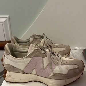 Women’s size 10 new balance light pink